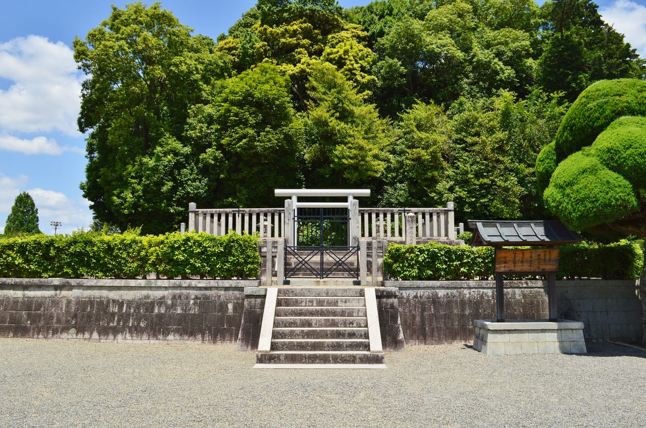 甘樫丘の絶景と古代遺跡、飛鳥の歴史を歩く旅