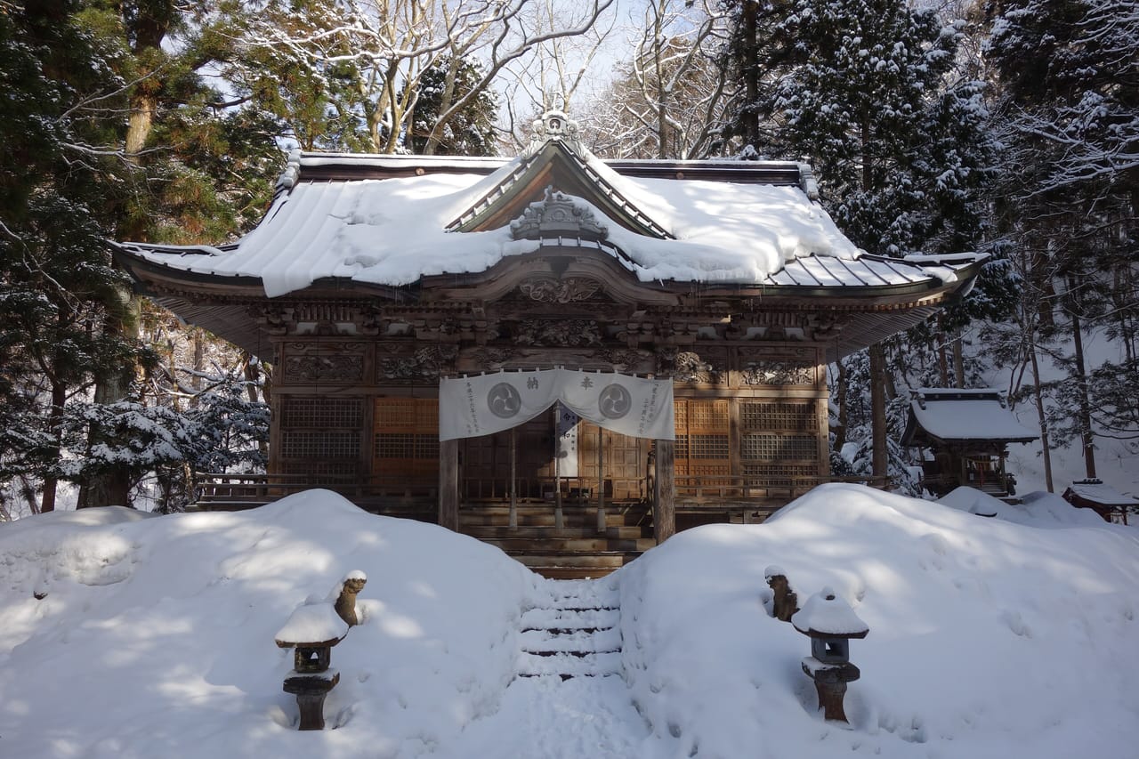 十和田神社と乙女の像、湖畔のパワースポットを巡る1泊2日