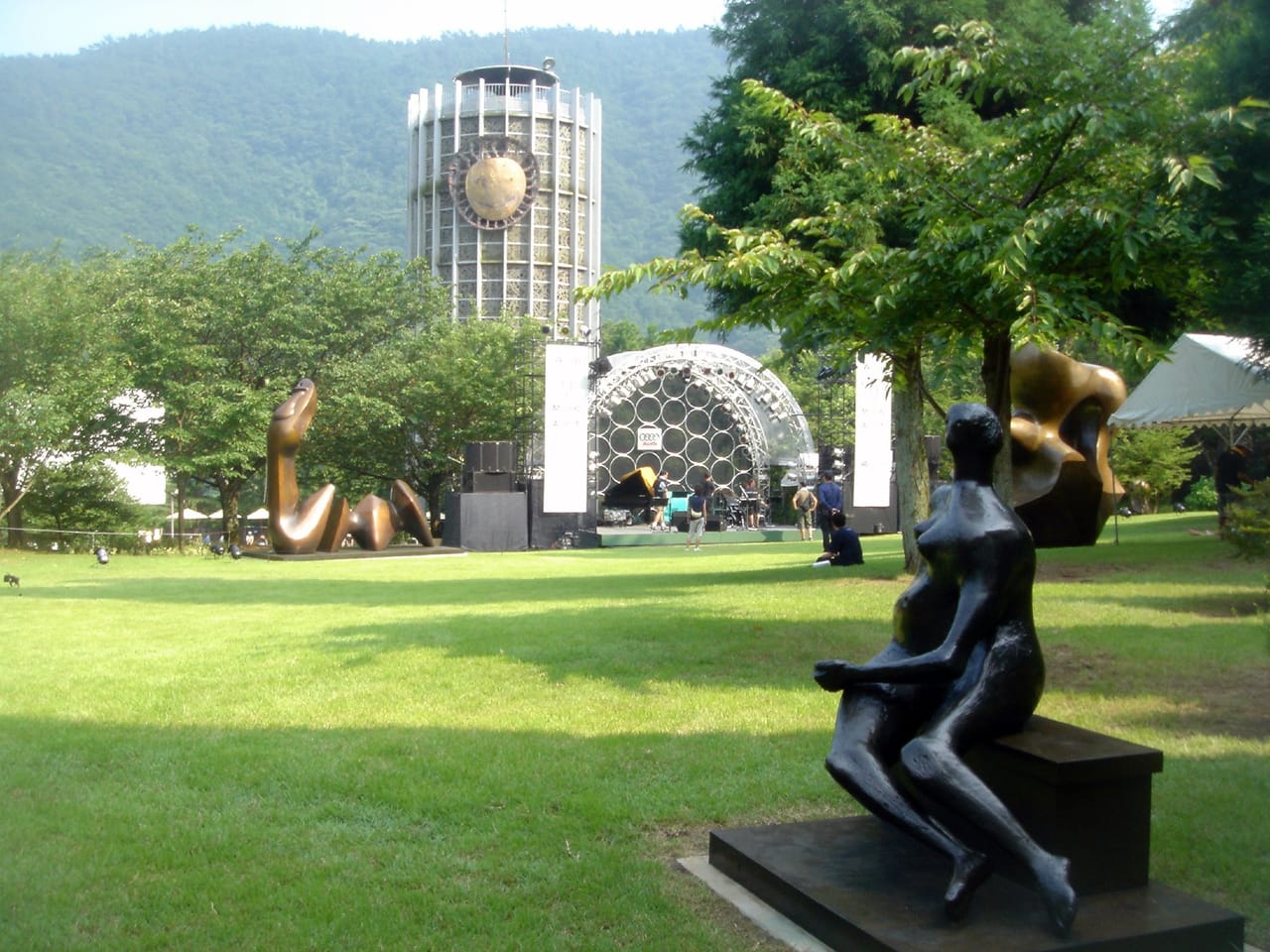 彫刻の森美術館と芦ノ湖クルーズ、箱根の芸術と絶景を楽しむ日帰りプラン