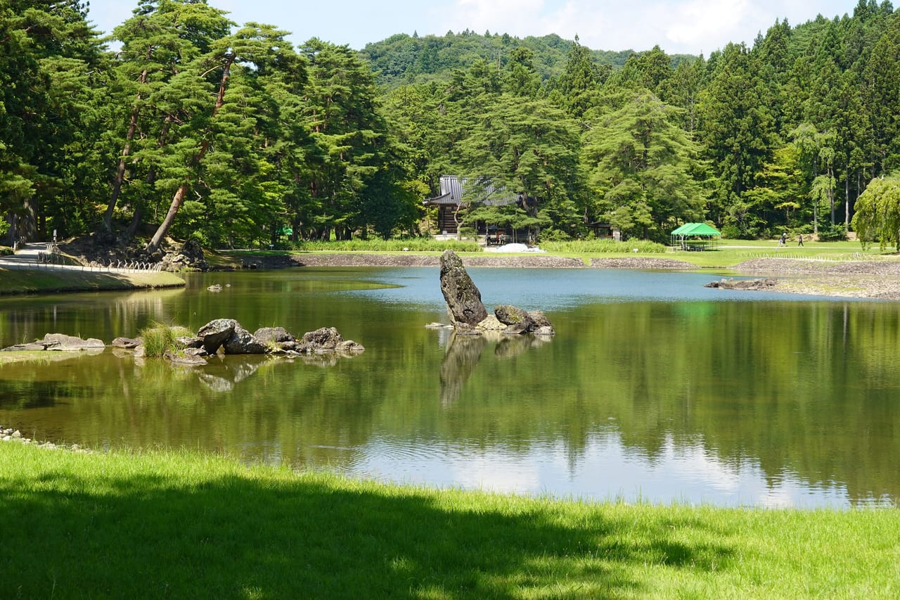 毛越寺の浄土庭園、平安時代の美しい庭を歩く平泉さんぽ