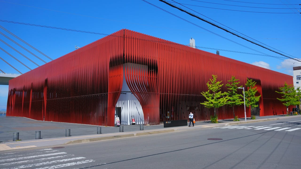 ワ・ラッセと青森県立美術館、ねぶたとアートを楽しむ日帰りプラン