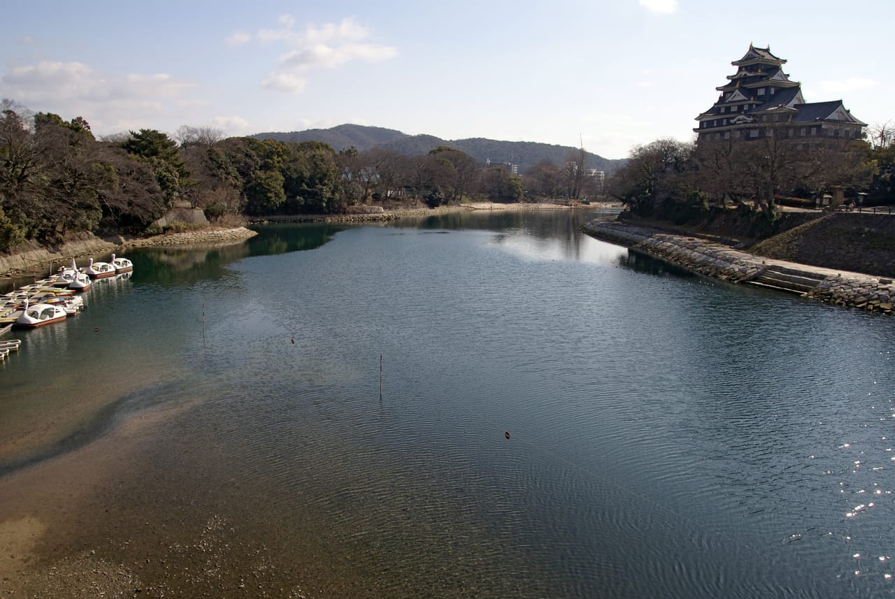 旭川サイクリングロードと半田山植物園、緑と水辺の1泊2日