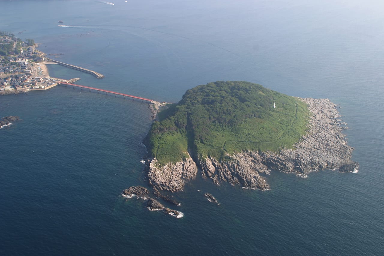 雄島と東尋坊タワー、神の島と展望台で東尋坊を極める1泊2日