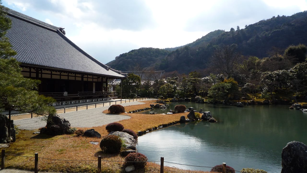 嵯峨野の紅葉めぐり。天龍寺・常寂光寺・祇王寺を歩く秋の嵐山